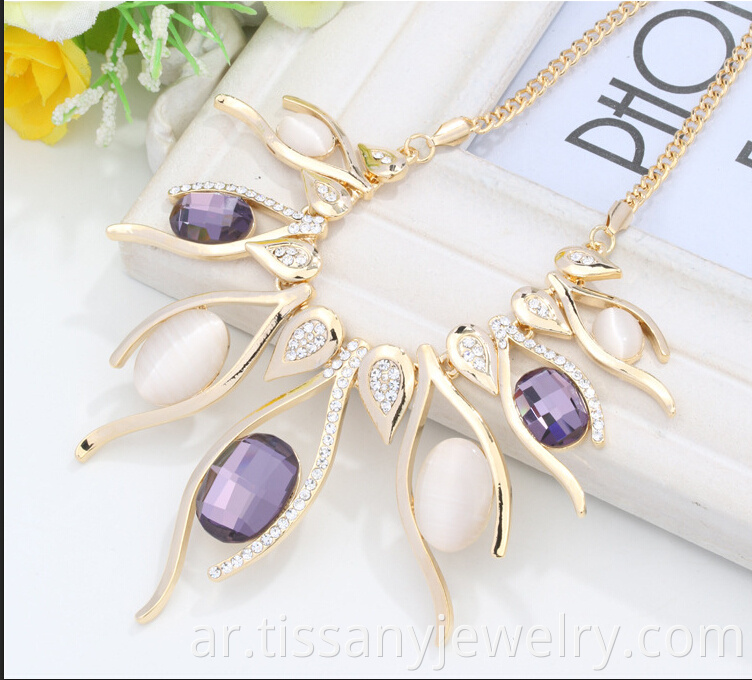 purple necklace 